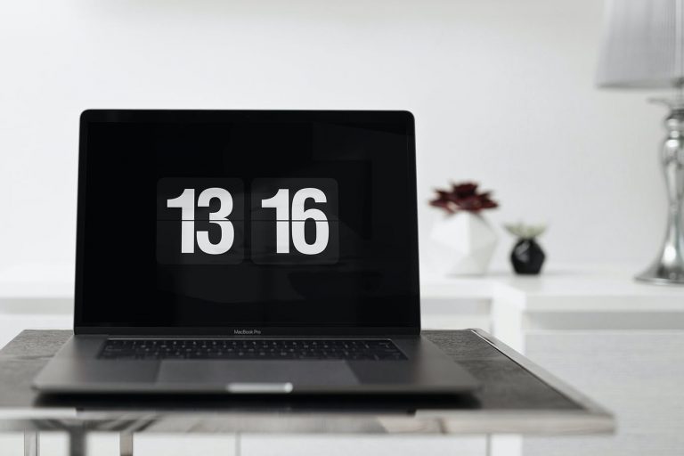 Mockup MacBook Pro Responsive Download Mockup miễn phí