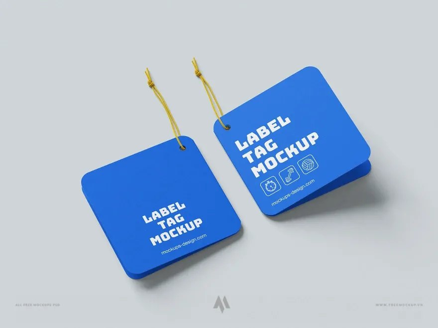 Mockup tag gập đôi hình vuông