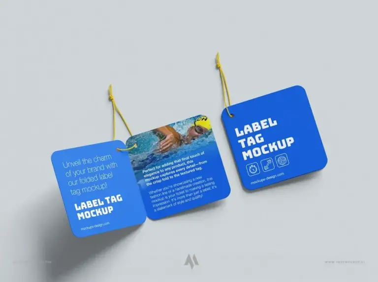 Mockup tag gập đôi hình vuông