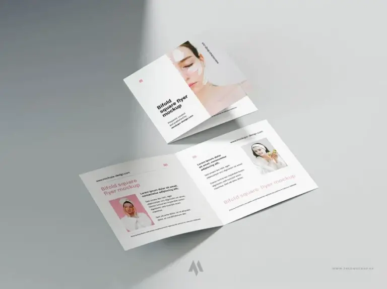 Mockup tờ rơi gập đôi hình vuông