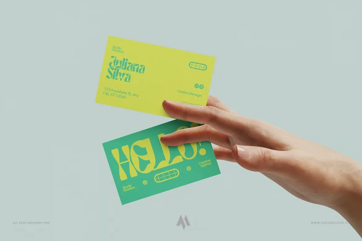 Mockup tay cầm danh thiếp