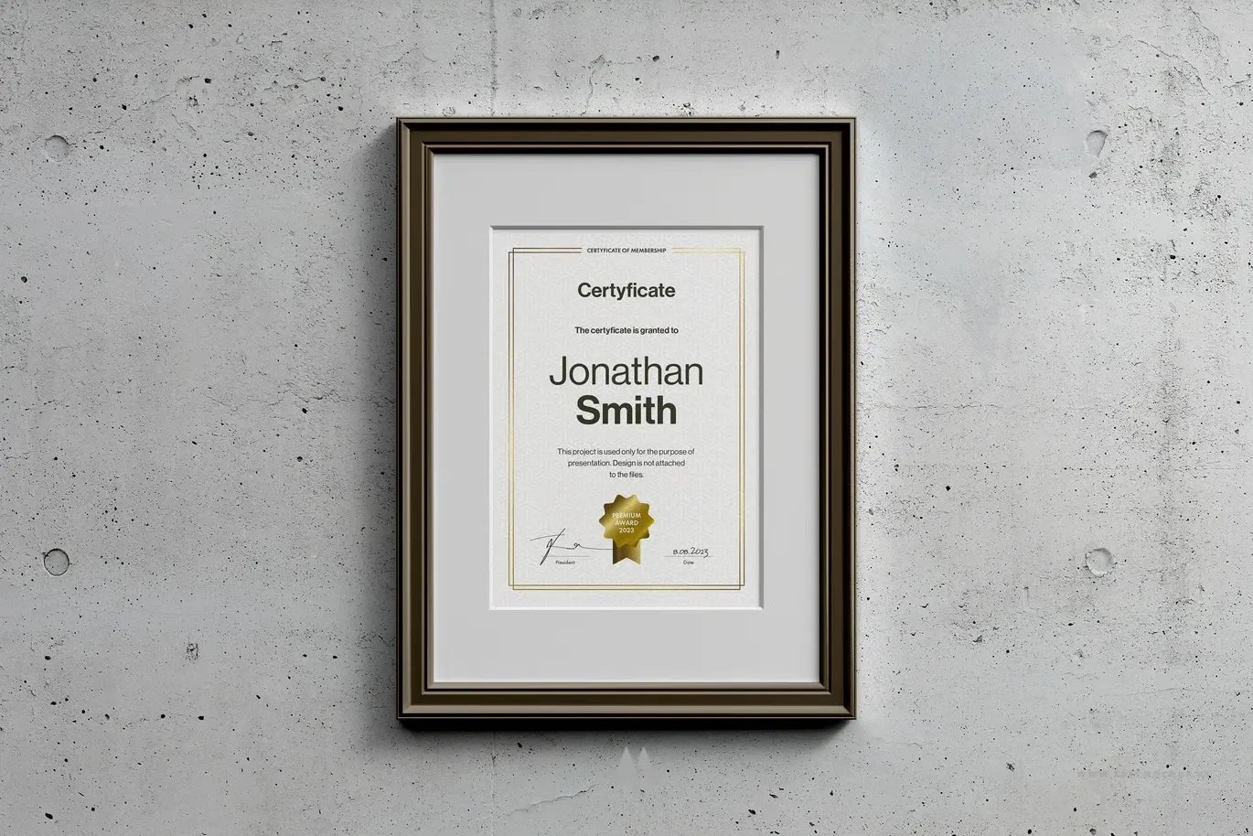 Mockup giấy chứng nhận có khung