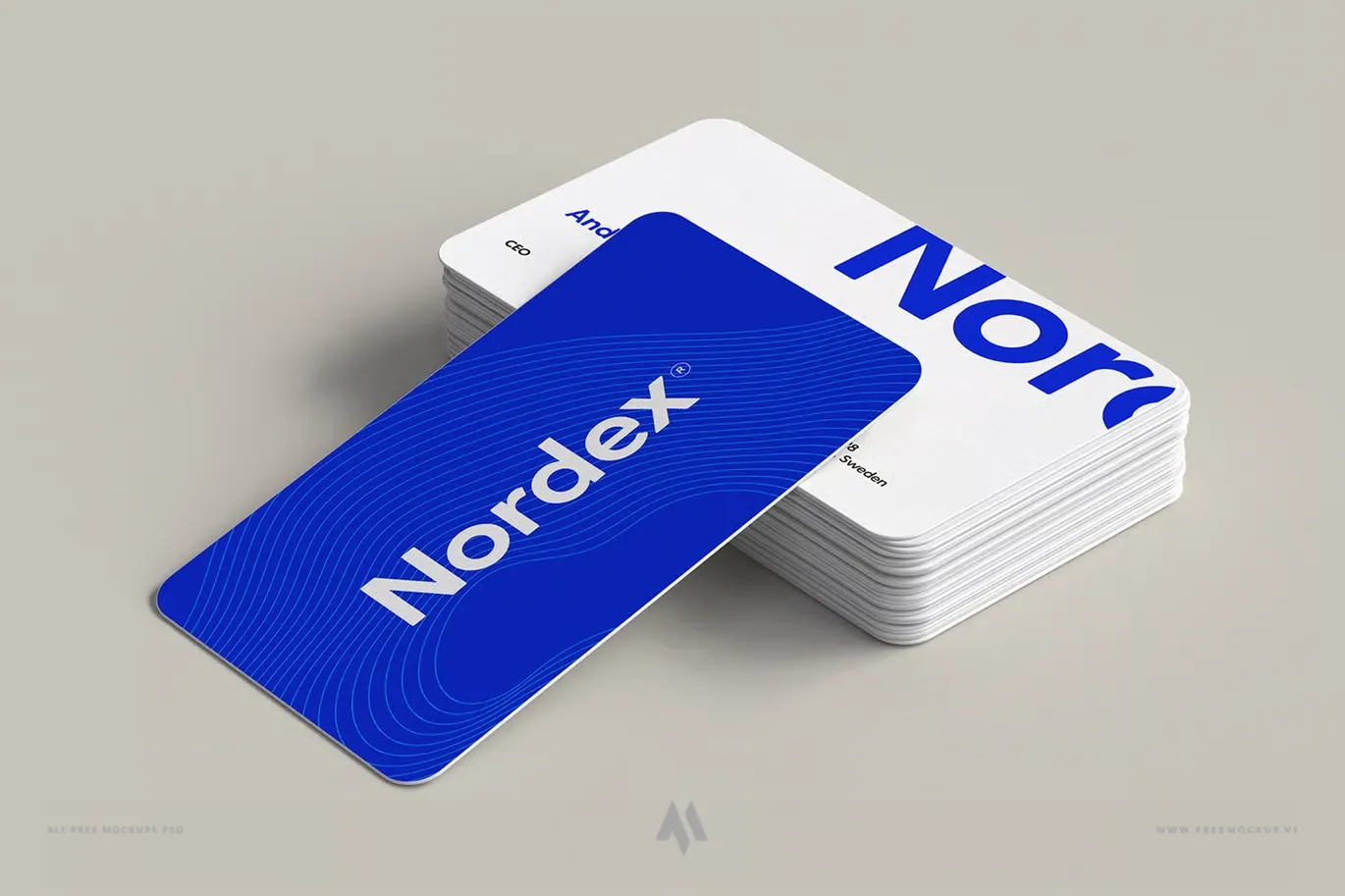 Thiết Kế Danh Thiếp Chuyên Nghiệp: Đơn Giản Hơn Bao Giờ Hết!