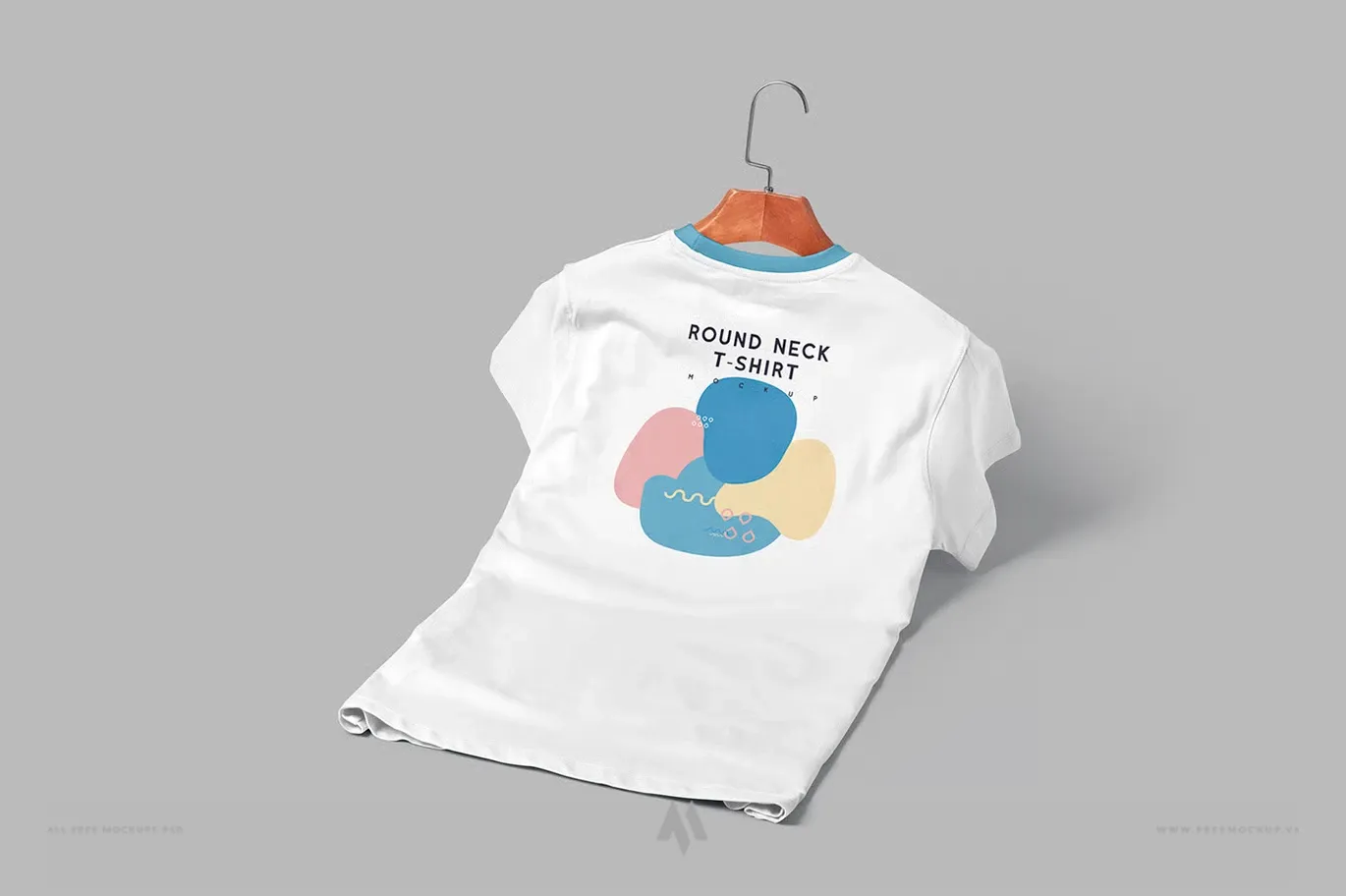 Mockup áo thun có móc treo