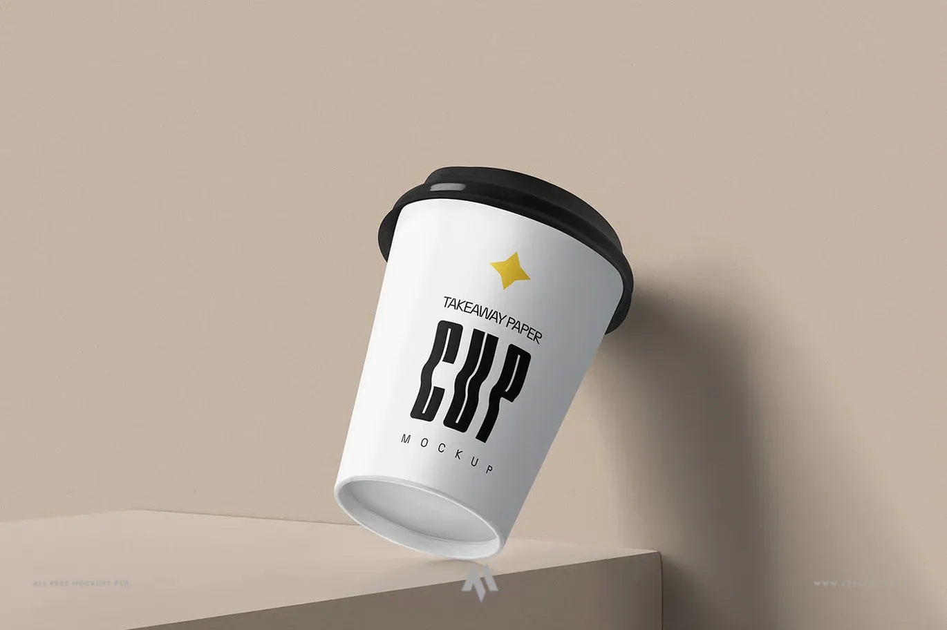 Mockup cốc coffee giấy mang đi