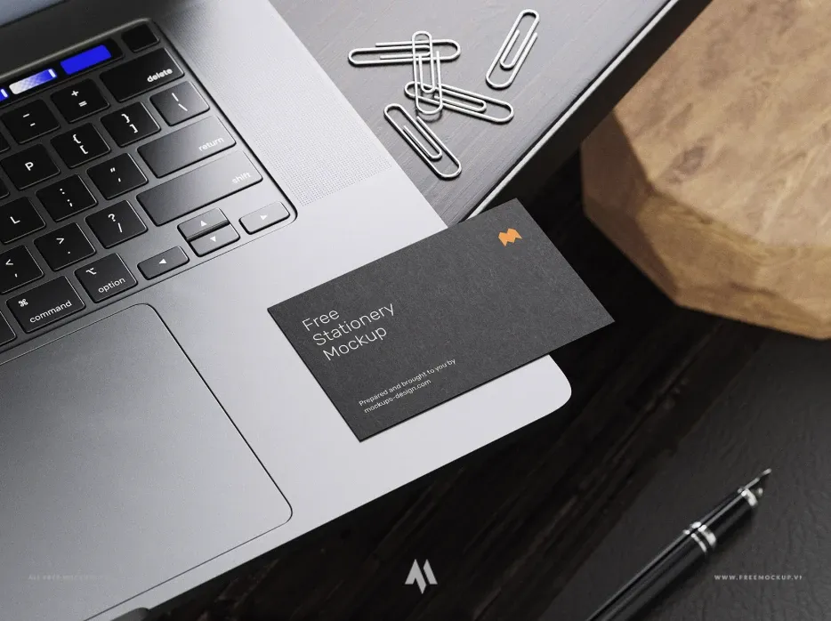 Mockup bộ nhận diện thương hiệu trên