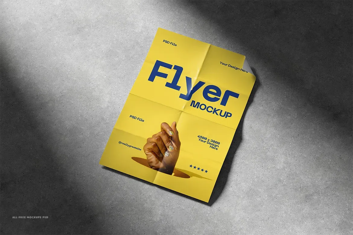 Mockup tờ rơi A4 có nếp gập