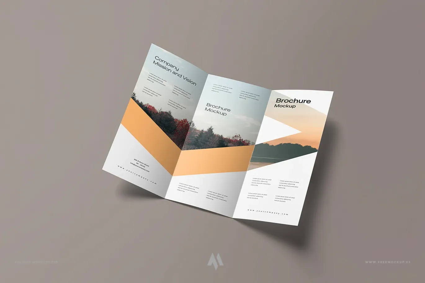 Mockup tờ rơi A4 gập ba miễn phí