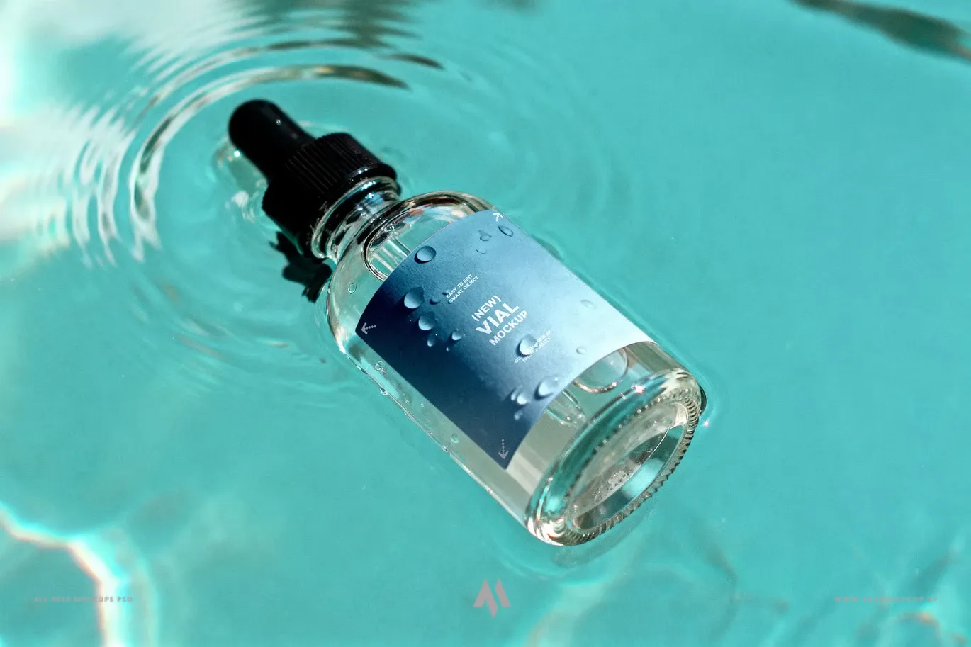 Mockup Chai Dropper Nổi: Nâng Tầm Thương Hiệu!