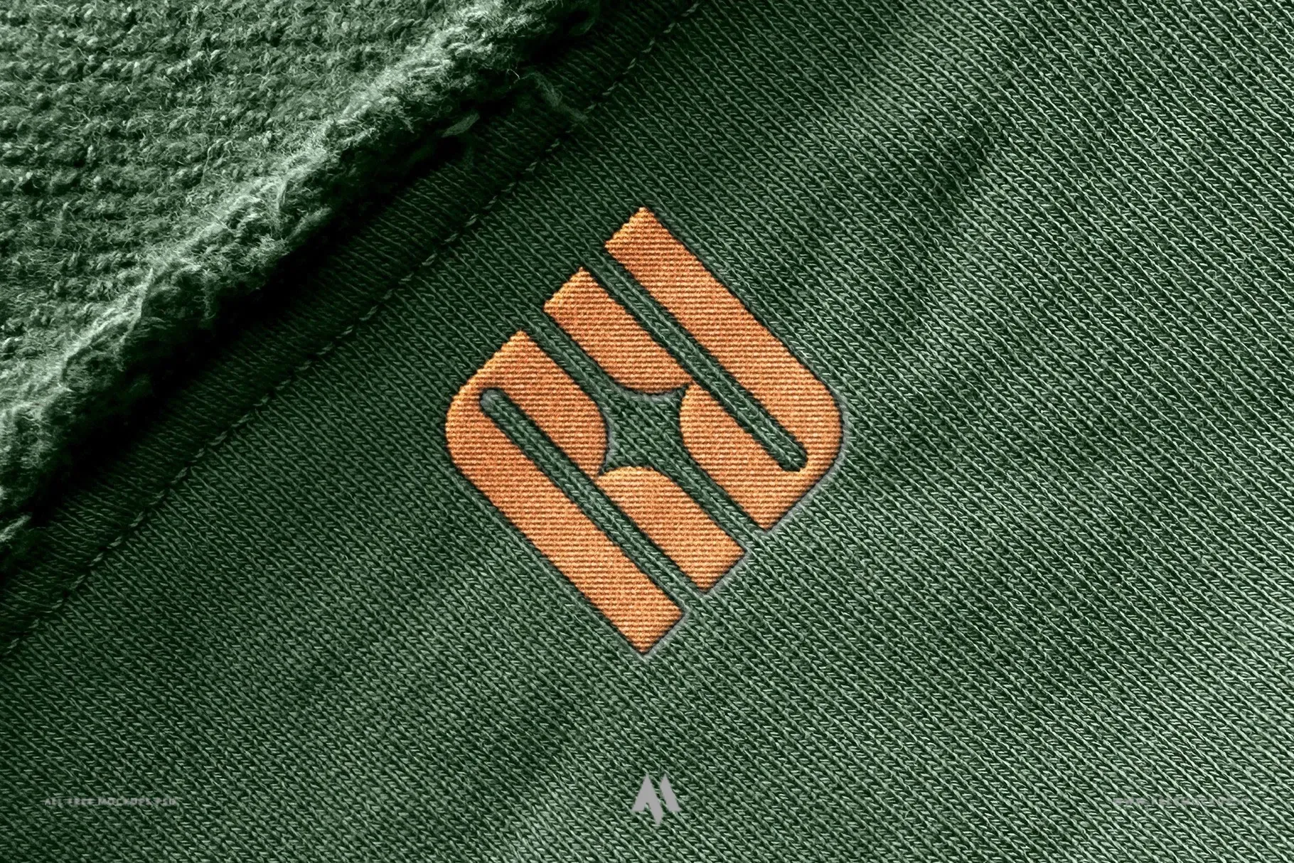 Mockup Logo Thêu Chuyên Nghiệp PSD