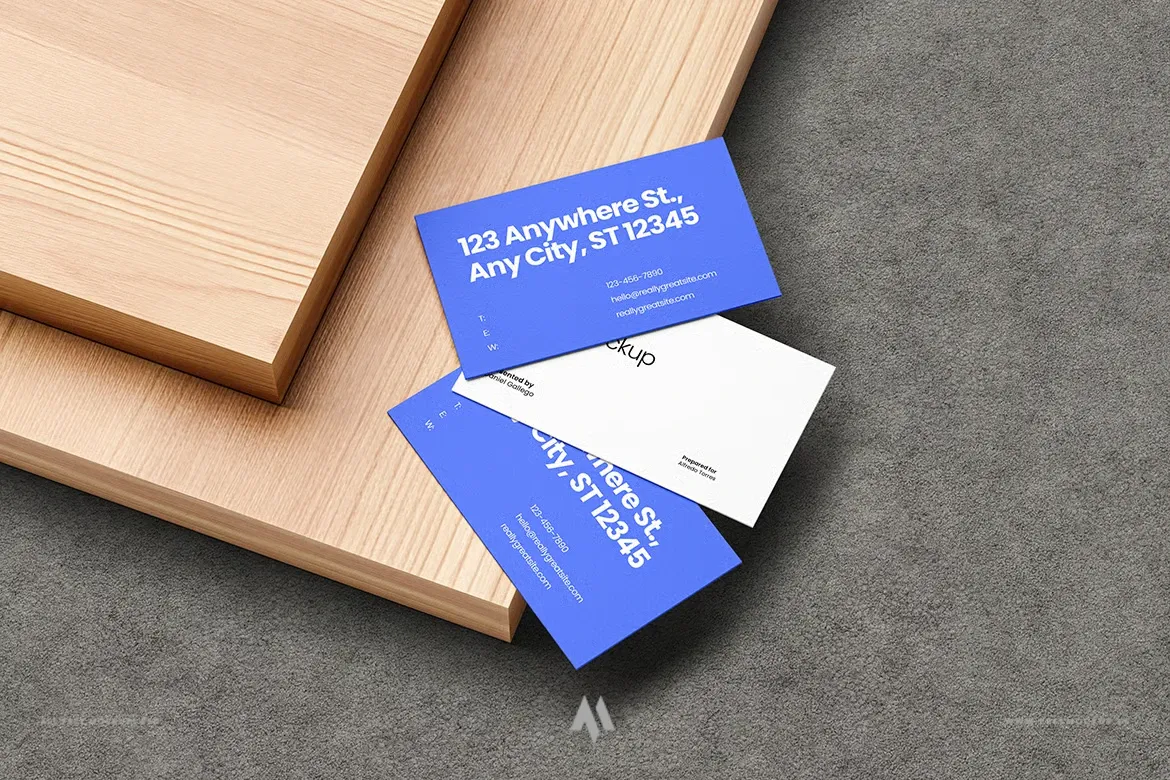 Tải Mockup Danh Thiếp Chuyên Nghiệp PSD Miễn Phí Ngay!